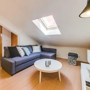  Appartement Santos Gem I - In Trendy Neighborhood